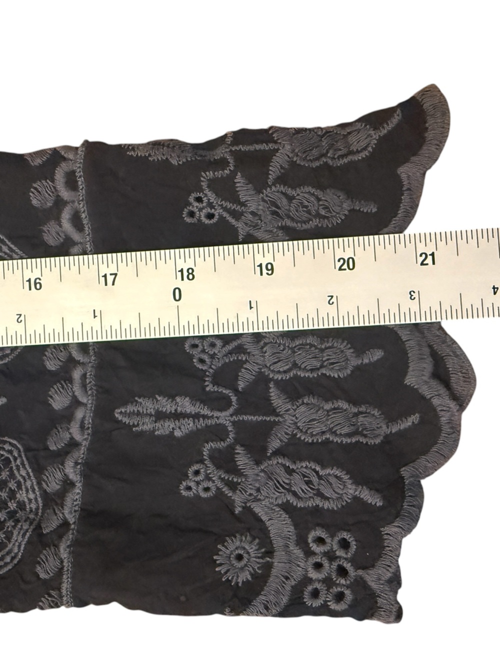 Johnny Was Black Gray Embroidered Eyelet Open Front w/tie Kimono Duster Size Med - Picture 8 of 9
